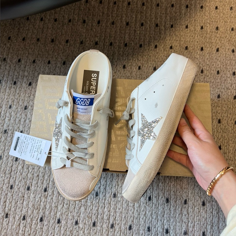 Golden Goose casual and fashionable flat shoes sneakers - Picture 1 of 8
